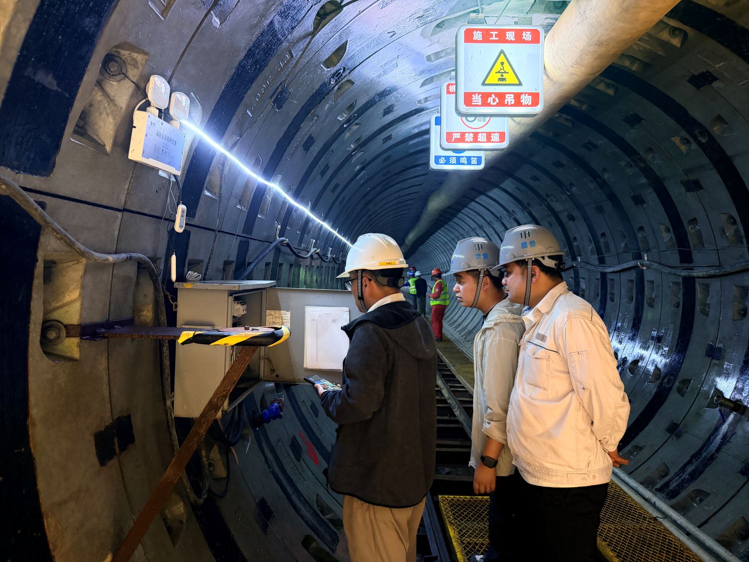上海市区某电力隧道盾构施工现场安全巡查